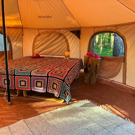 Glamping Tent Tammemaee Luxe tent *
